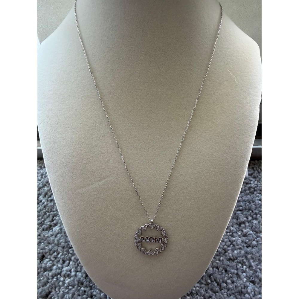 Sterling Silver MOM Heart Circle Pendant Necklace Cubic Zirconia Mother Gift - Picture 3 of 3